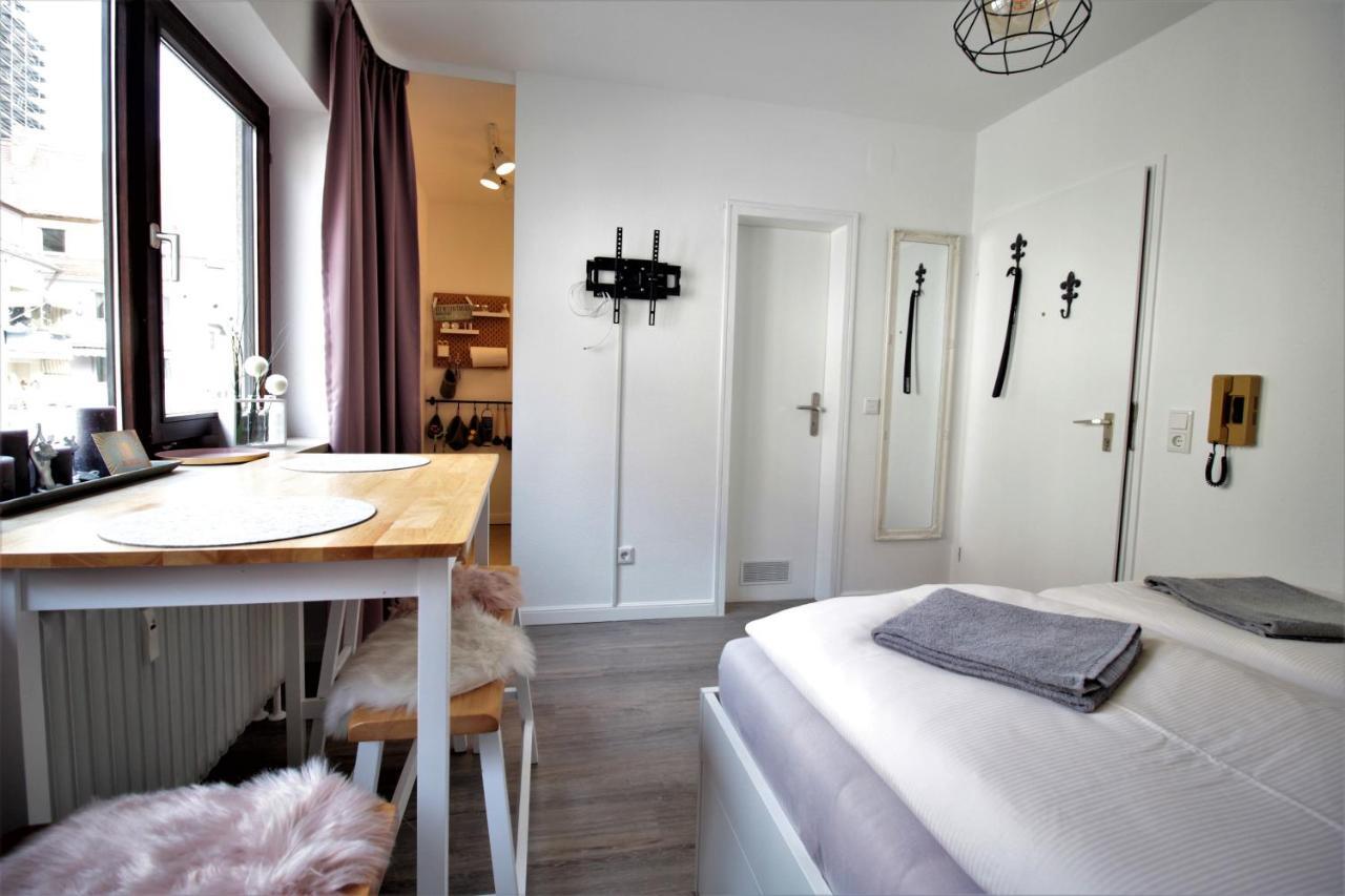 Cozy And Stylish Studioapartment Würzburg Esterno foto